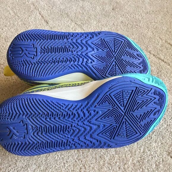 Nike Kyrie Flytrap VI 6 Limited Edition Shoes Yellow Spongebob - Picture 7 of 8